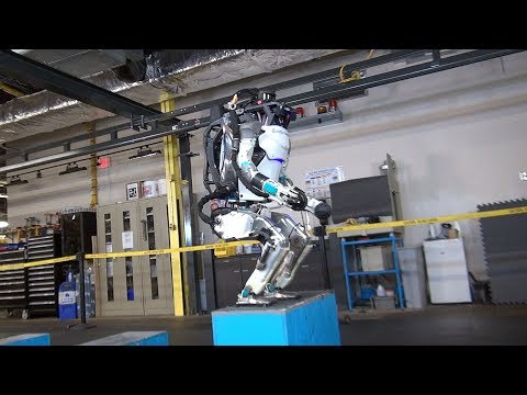 Фото - Видео дня: робот Boston Dynamics Atlas делает обратное сальто»