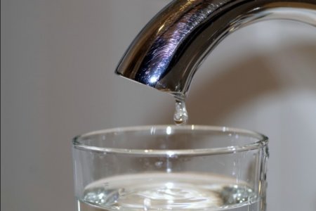 Фото - Врачи рассказали, почему нельзя запивать пищу водой