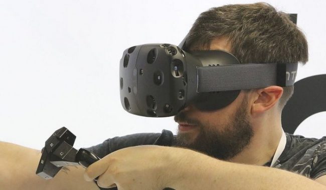 Фото - Инженеры HTC уже работают над второй версией VR-гарнитуры Vive