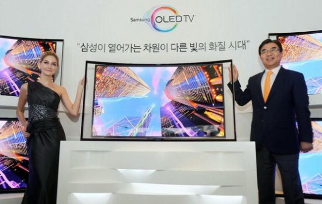 Фото - Samsung начала продажу изогнутых OLED-телевизоров